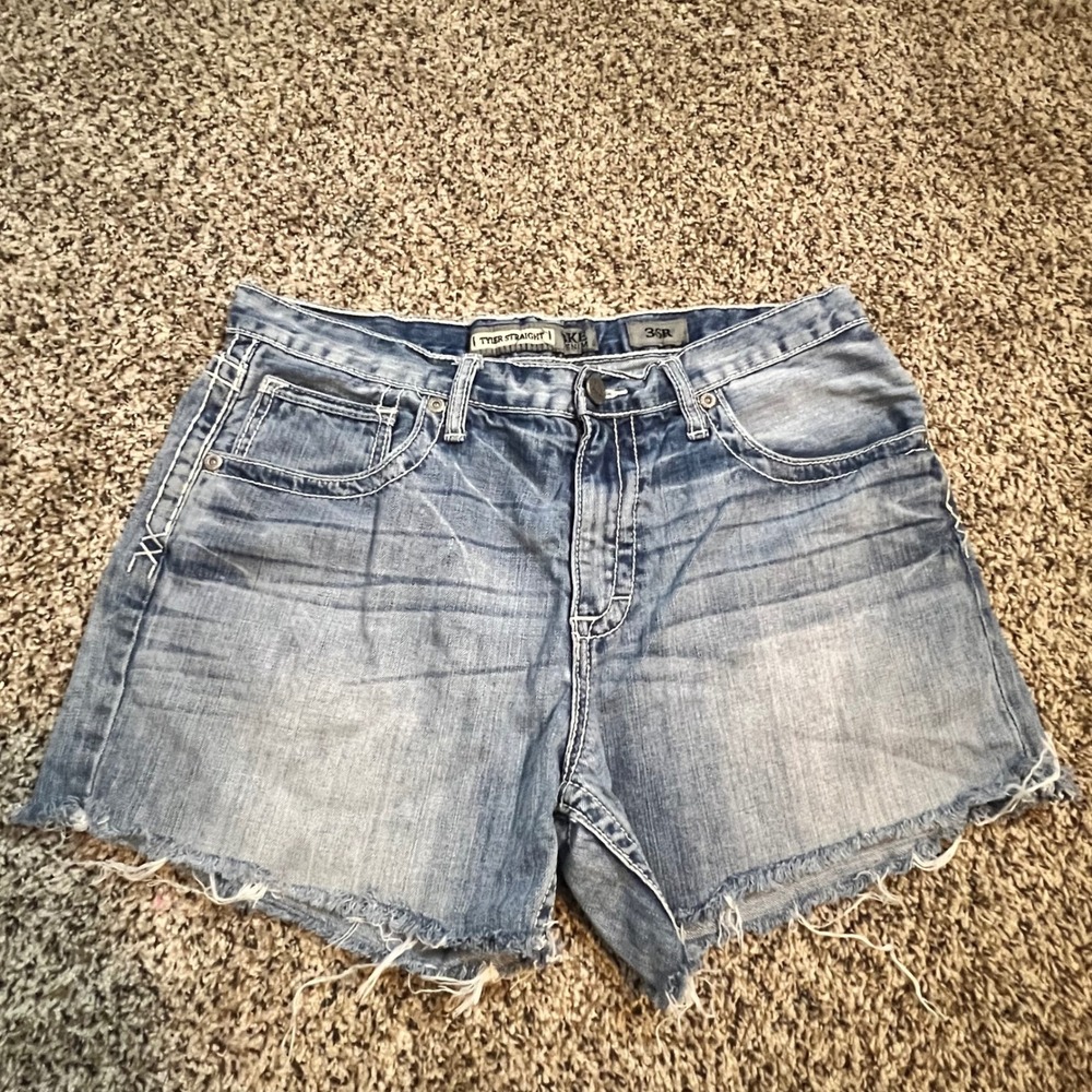 BKE Tyler Straight Light Wash Cut Off Denim Shorts Womens 36R Blue Frayed Hem